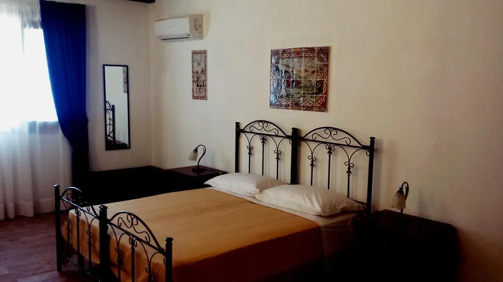 B&B Kephale カターニア 3*,  イタリア